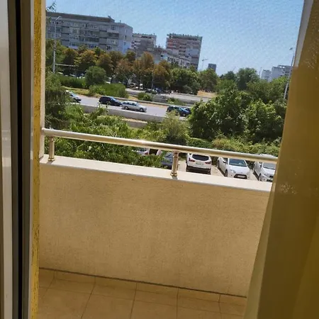 Apartament Ivaia 2 *