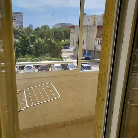 Ivaia 2 Apartament